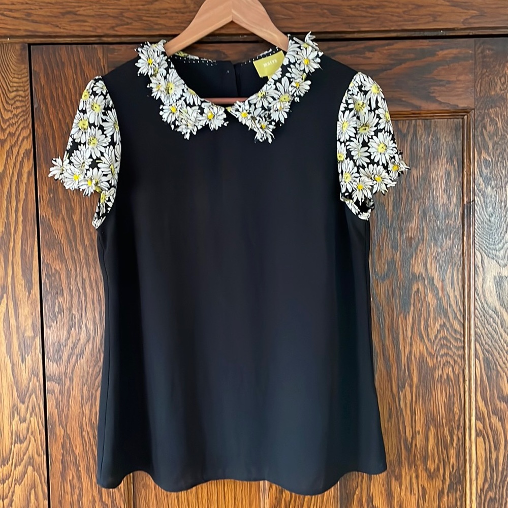 Anthropologie Maeve Fluttered Daisy Print Black Blouse